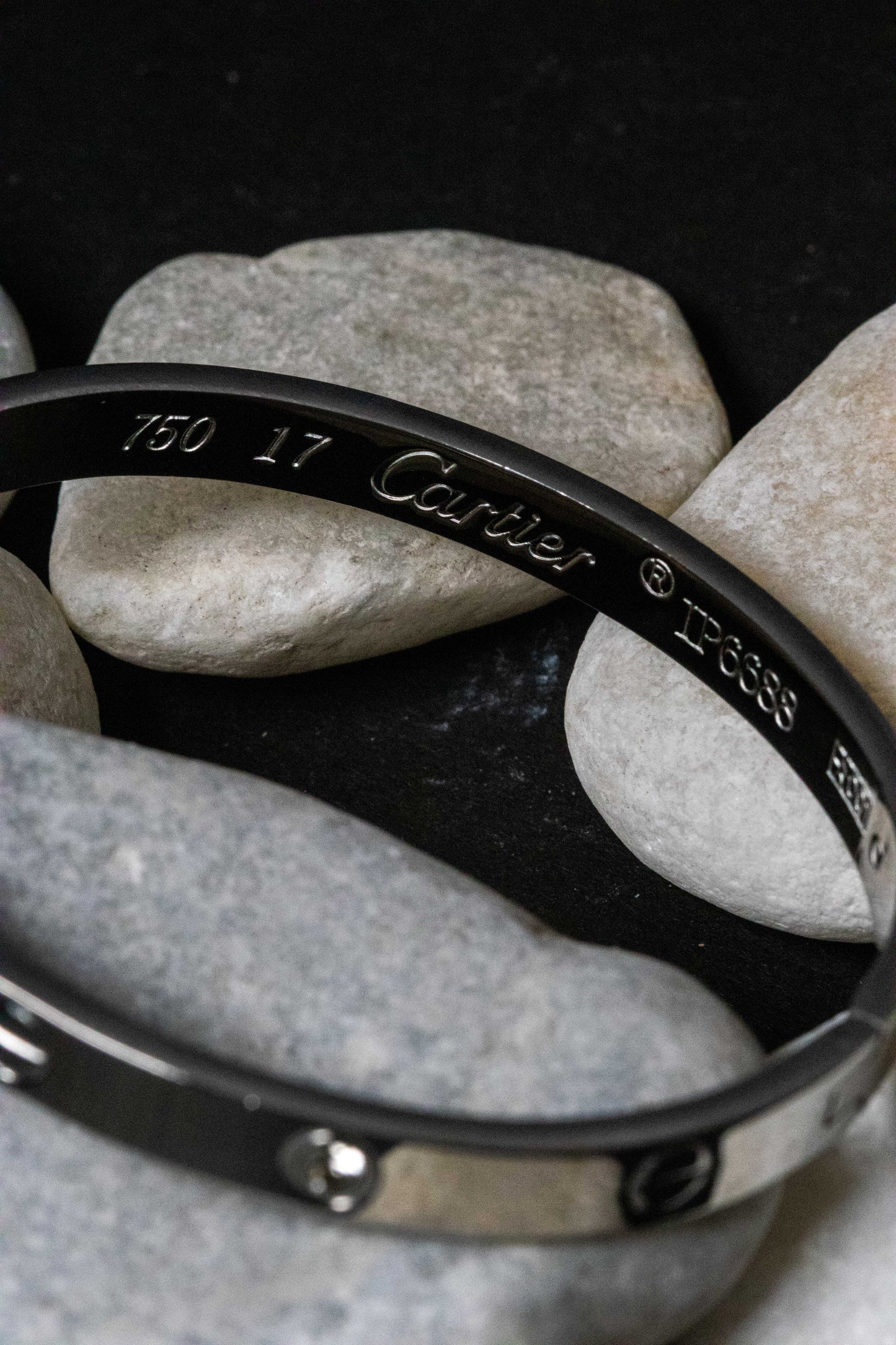 Minimalist Silver Bangle Bracelet | Modern Luxury-Inspired Women’s Jewelry