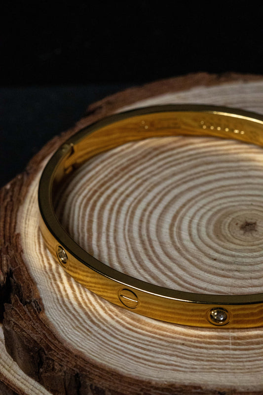 Minimalist Gold Bangle Bracelet | Modern Luxury-Inspired Women’s Jewelry