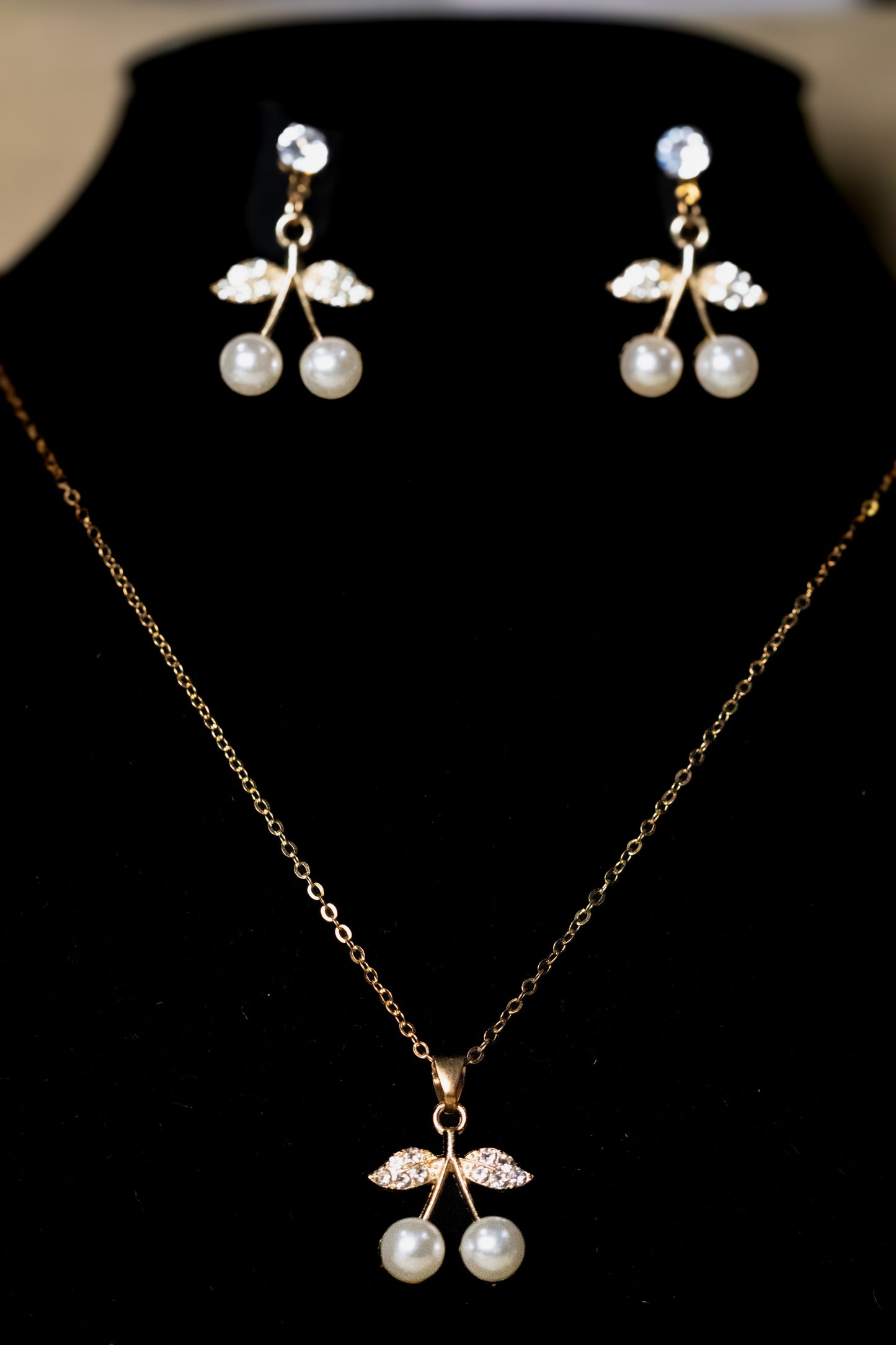 Golden Cherry Pearl Jewelry Set | Pendant Necklace & Earrings