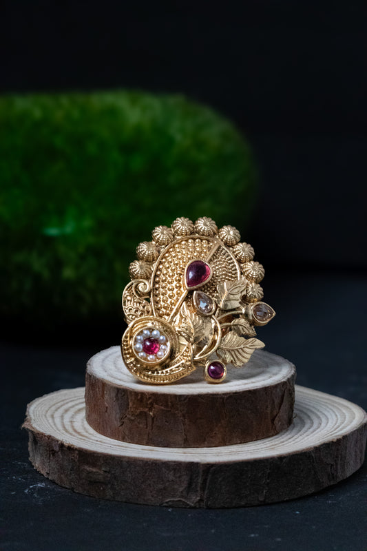 Antique Gold Gemstone Ring | Paisley & Floral Heritage Design