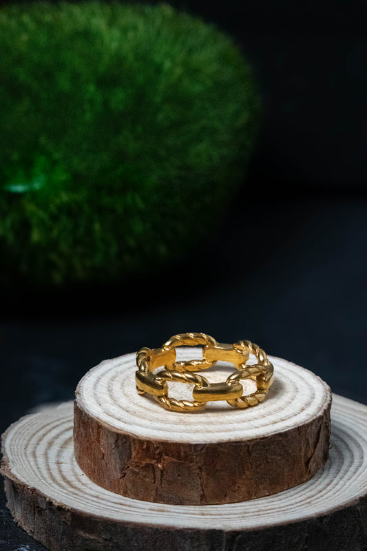 Gold Chain Link Ring | Bold Minimalist Design
