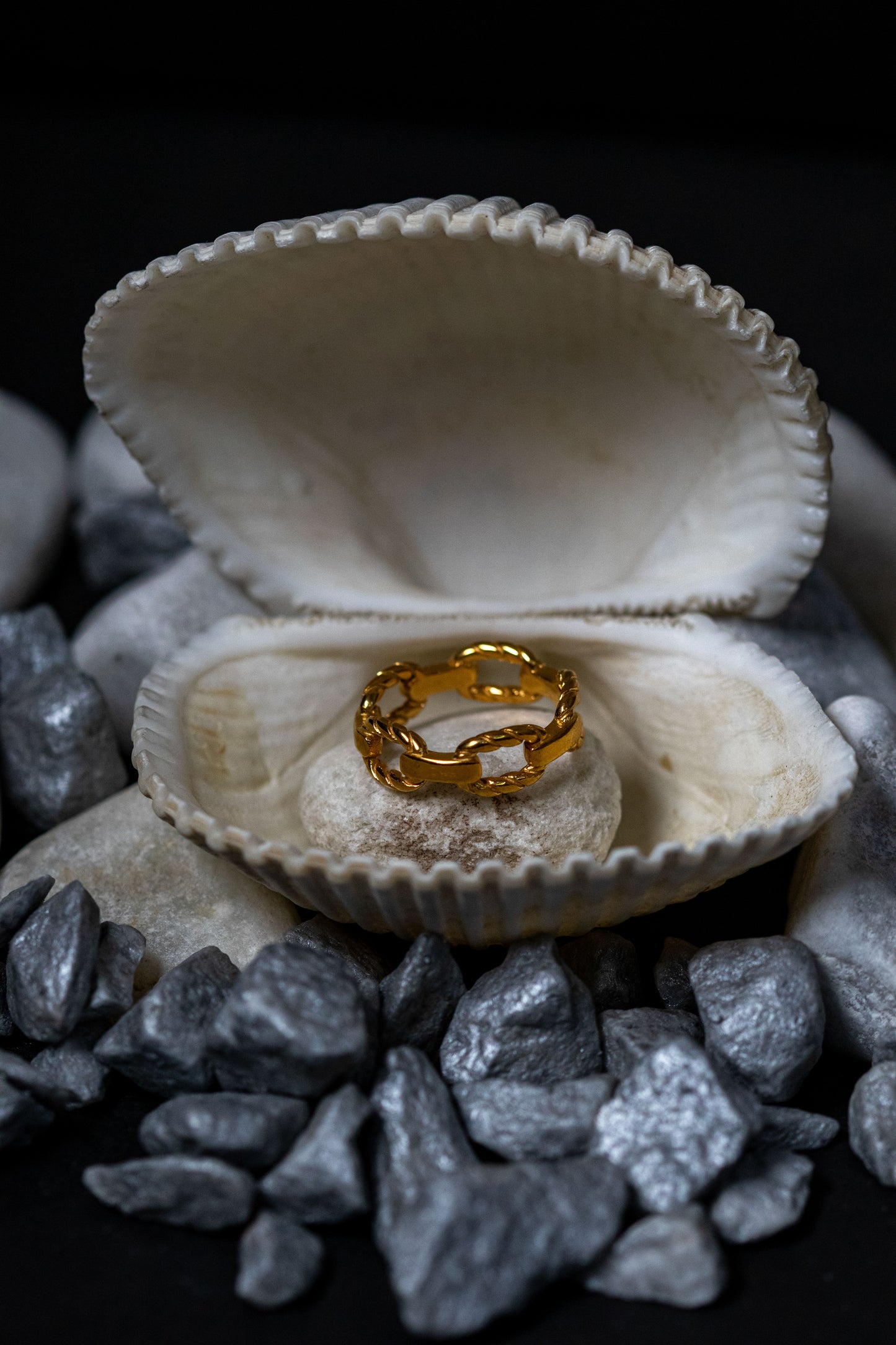 Gold Chain Link Ring | Bold Minimalist Design