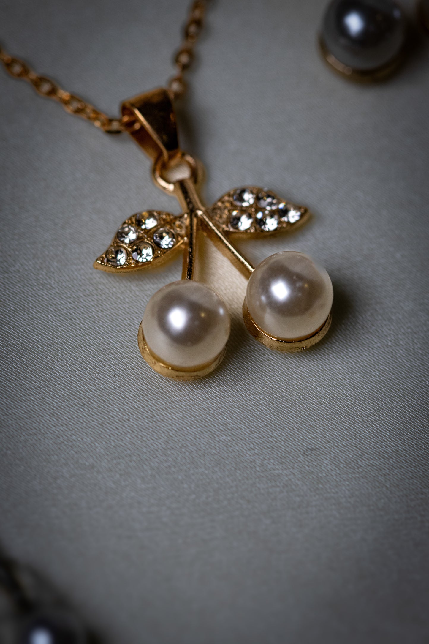 Golden Cherry Pearl Jewelry Set | Pendant Necklace & Earrings