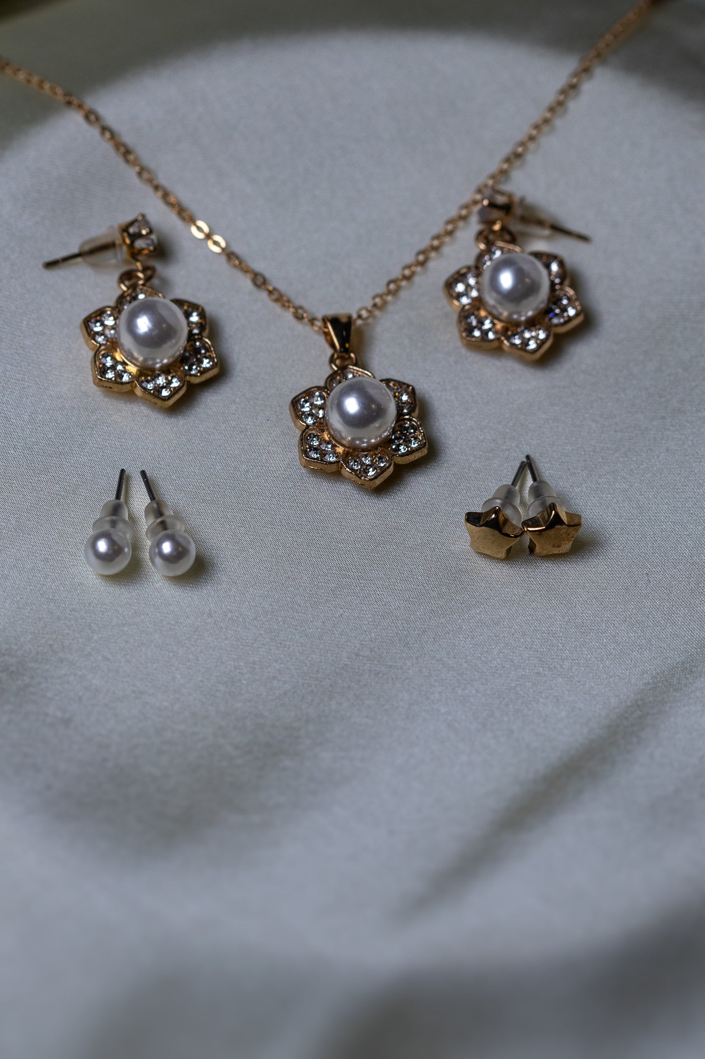 Elegant Gold-Plated Pearl & Crystal Floral Jewelry Set | Necklace & Earrings