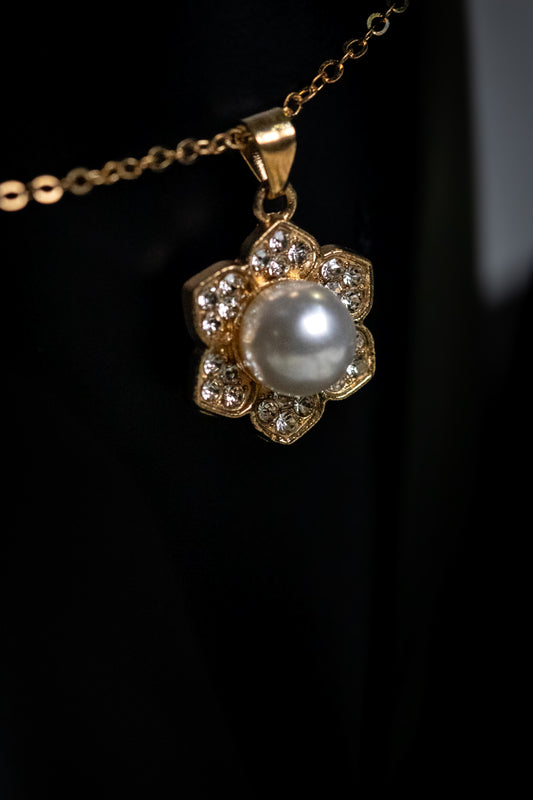 Elegant Gold-Plated Pearl & Crystal Floral Jewelry Set | Necklace & Earrings