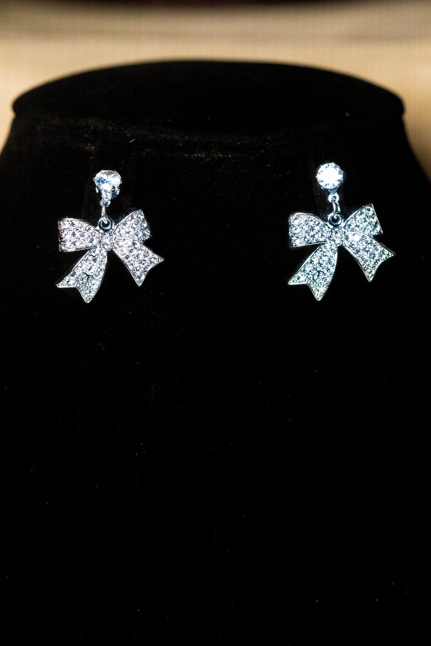 Radiant Bow Crystal Jewelry Set | Necklace & Earrings