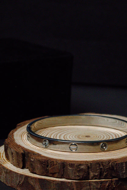 Minimalist Silver Bangle Bracelet | Modern Luxury-Inspired Women’s Jewelry