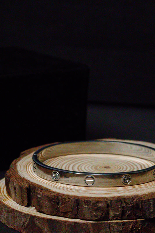 Minimalist Silver Bangle Bracelet | Modern Luxury-Inspired Women’s Jewelry