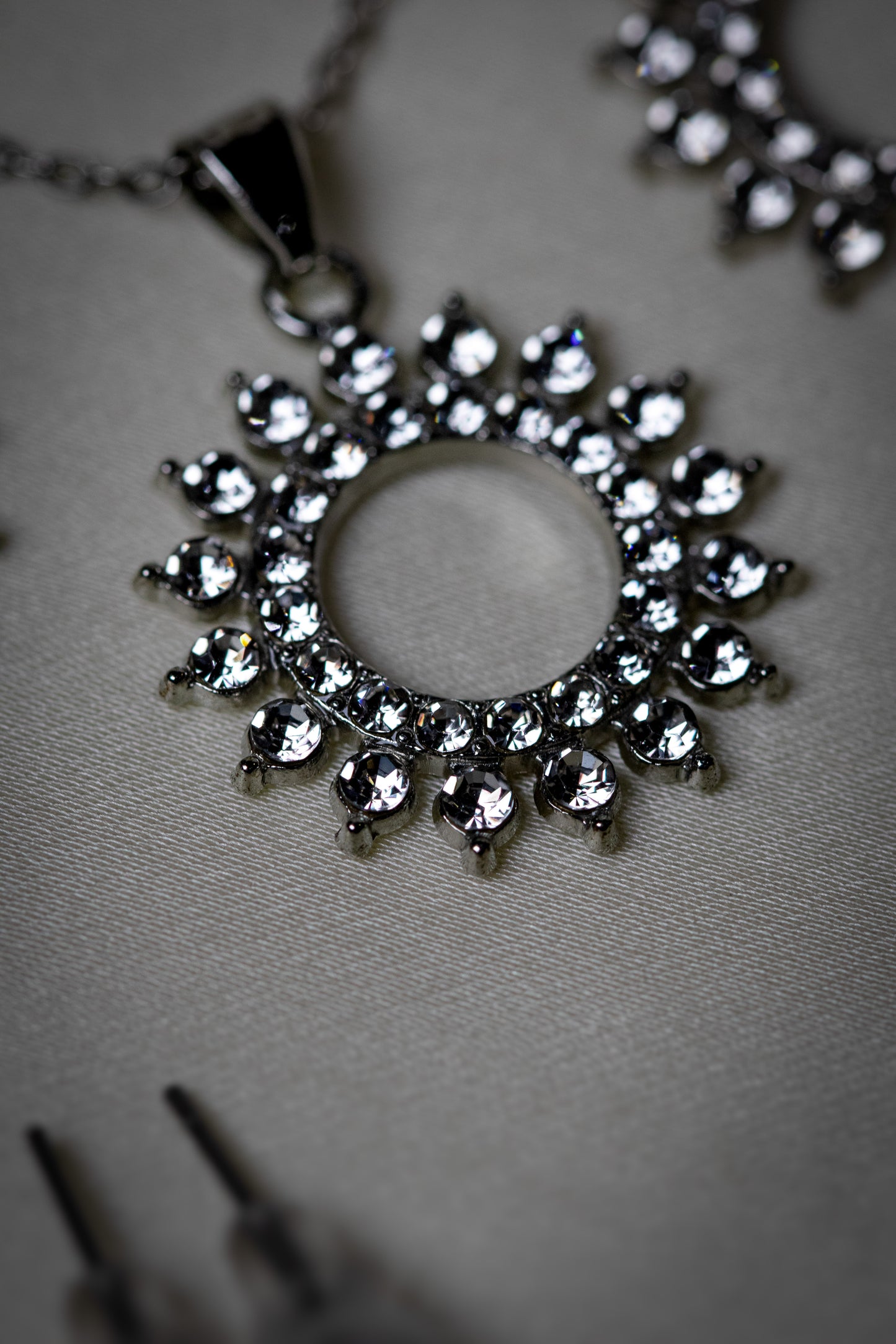 Radiant Sunburst Crystal Necklace Set | Pendant & Earrings