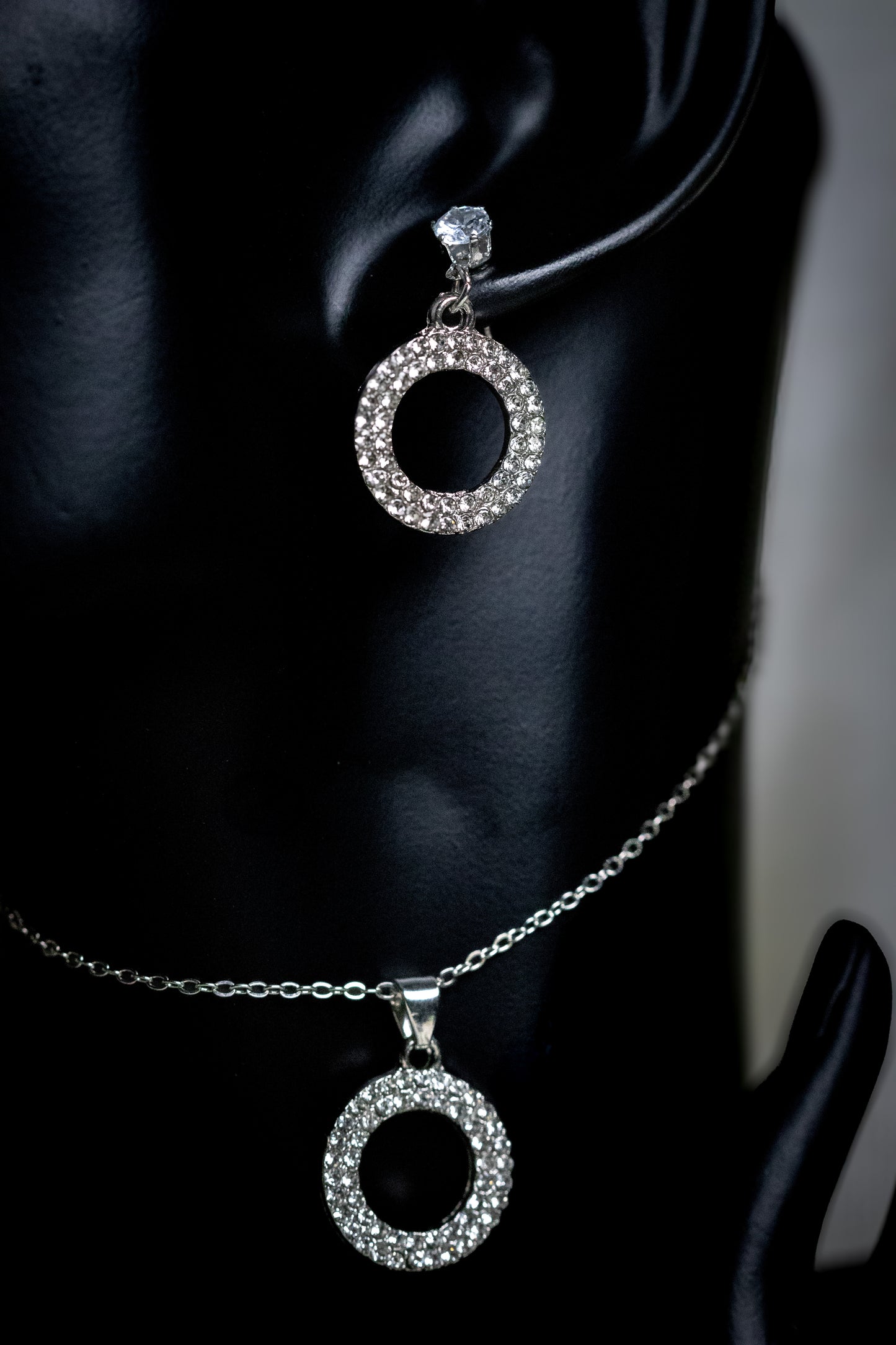Sparkling Crystal Circle Pendant Jewelry Set | Necklace & Earrings